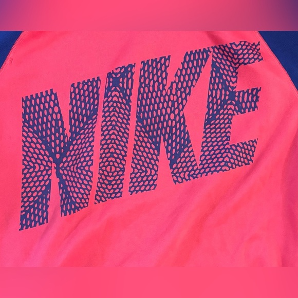 Nike Thermafit women’s hoodie Sz large pullover - Picture 3 of 7